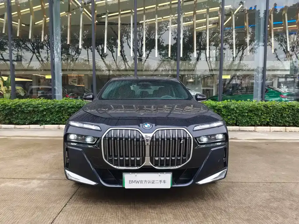 BMW i7 2024 из CN, фото 3