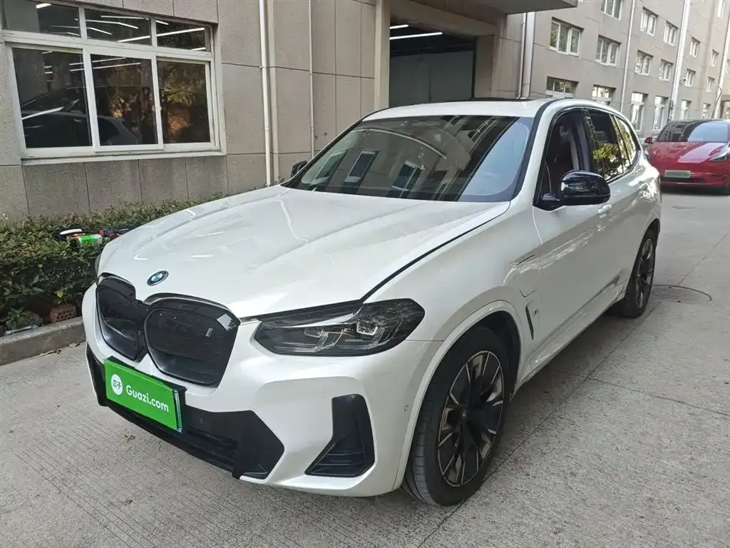 BMW iX3 2024 из CN, фото 2