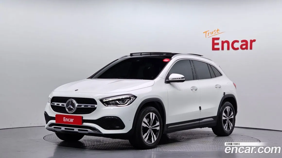 Mercedes-Benz GLA-Class — фото 1