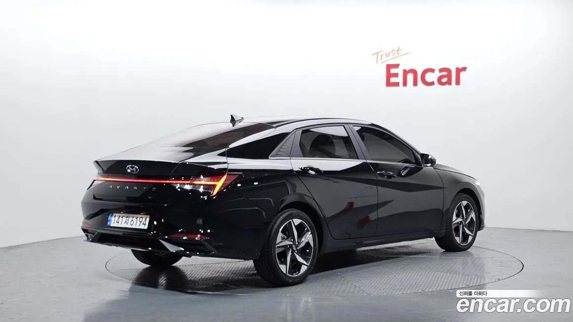 Hyundai AVANTE — фото 2