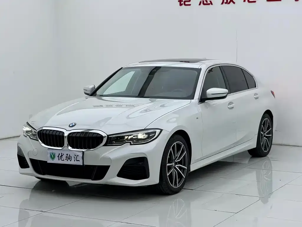 BMW 3 Series 2022 из CN, фото 1