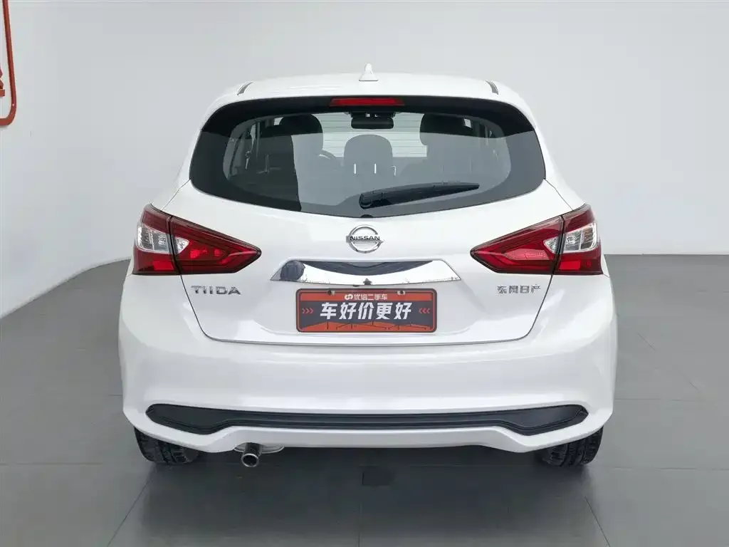 Nissan Tiida 2023 из CN, фото 4