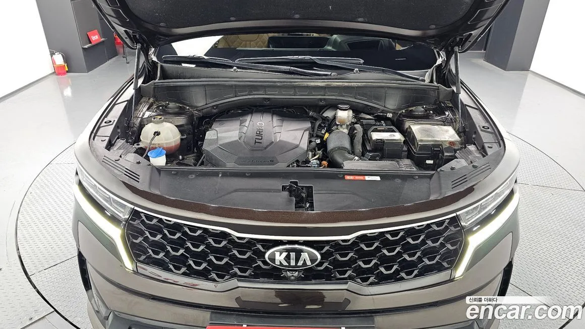 Kia Sorento — фото 6