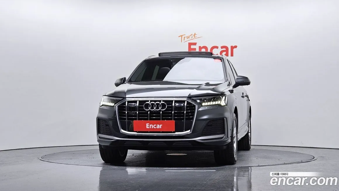 Audi Q7 2021 из KR, фото 3