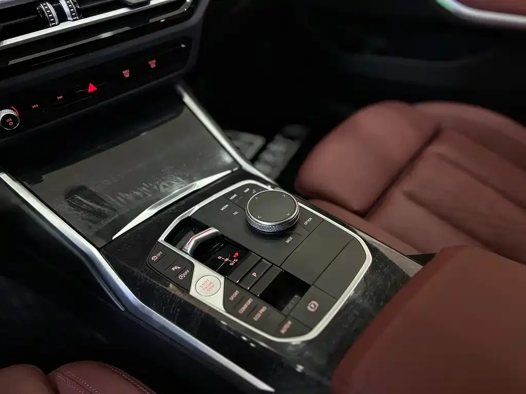 BMW 3 Series 2023 из CN, фото 6