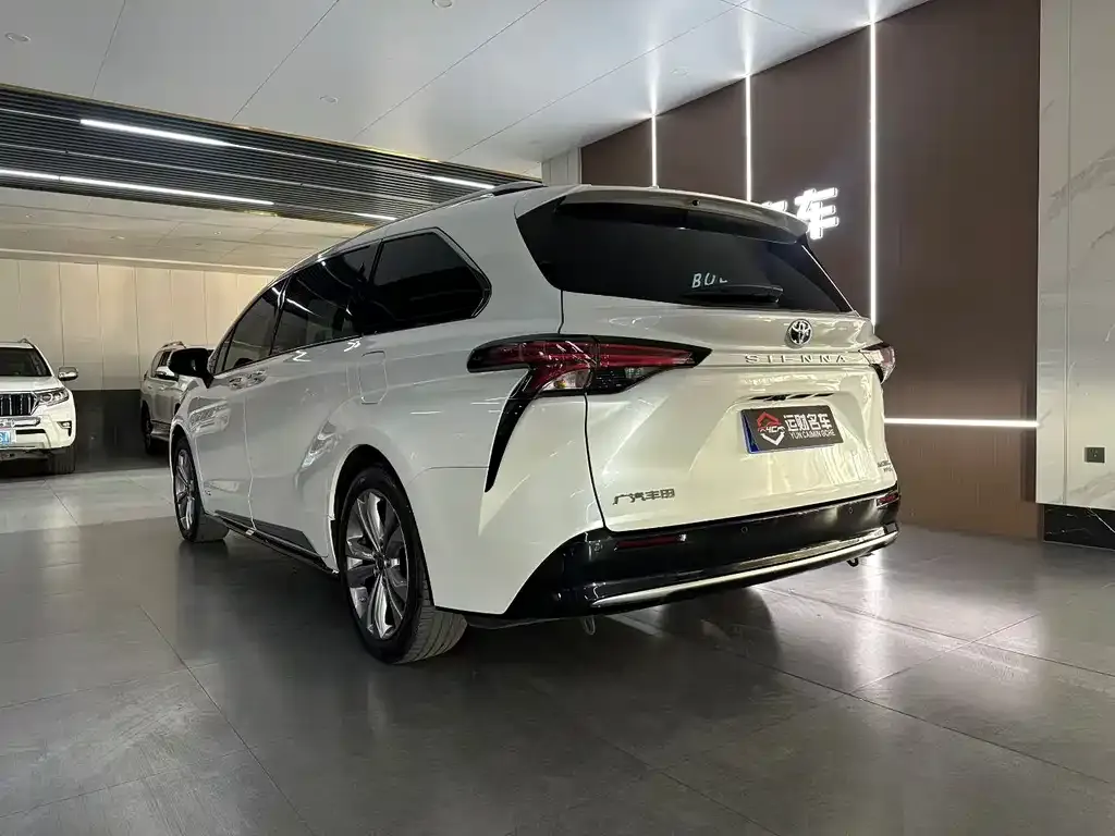 Toyota Sienna 2023 из CN, фото 7