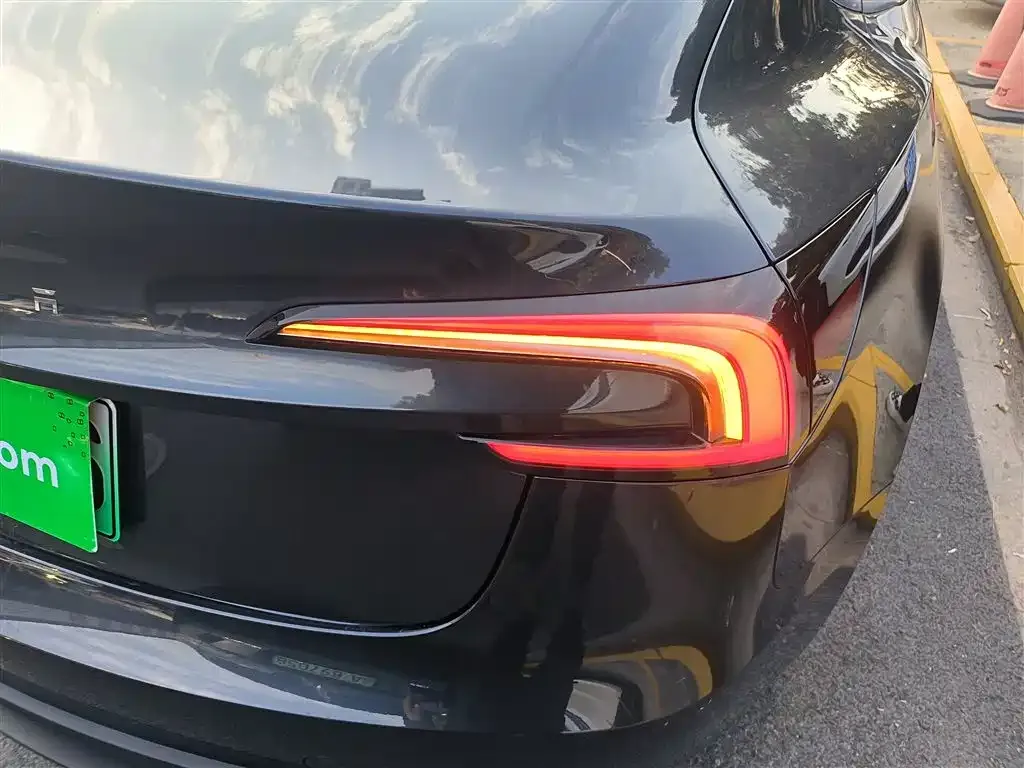 Tesla Model 3 2024 из CN, фото 8