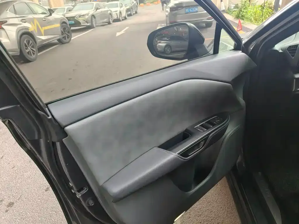 Lexus RZ 2023 из CN, фото 9