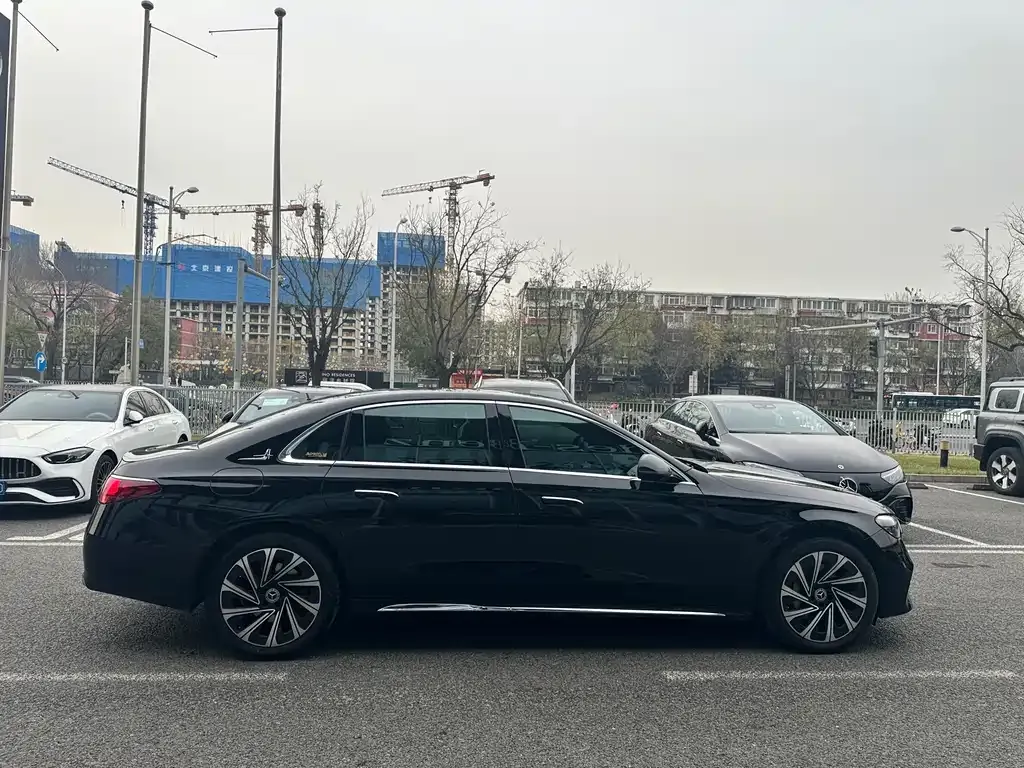 Mercedes-Benz E-Class 2024 из CN, фото 7