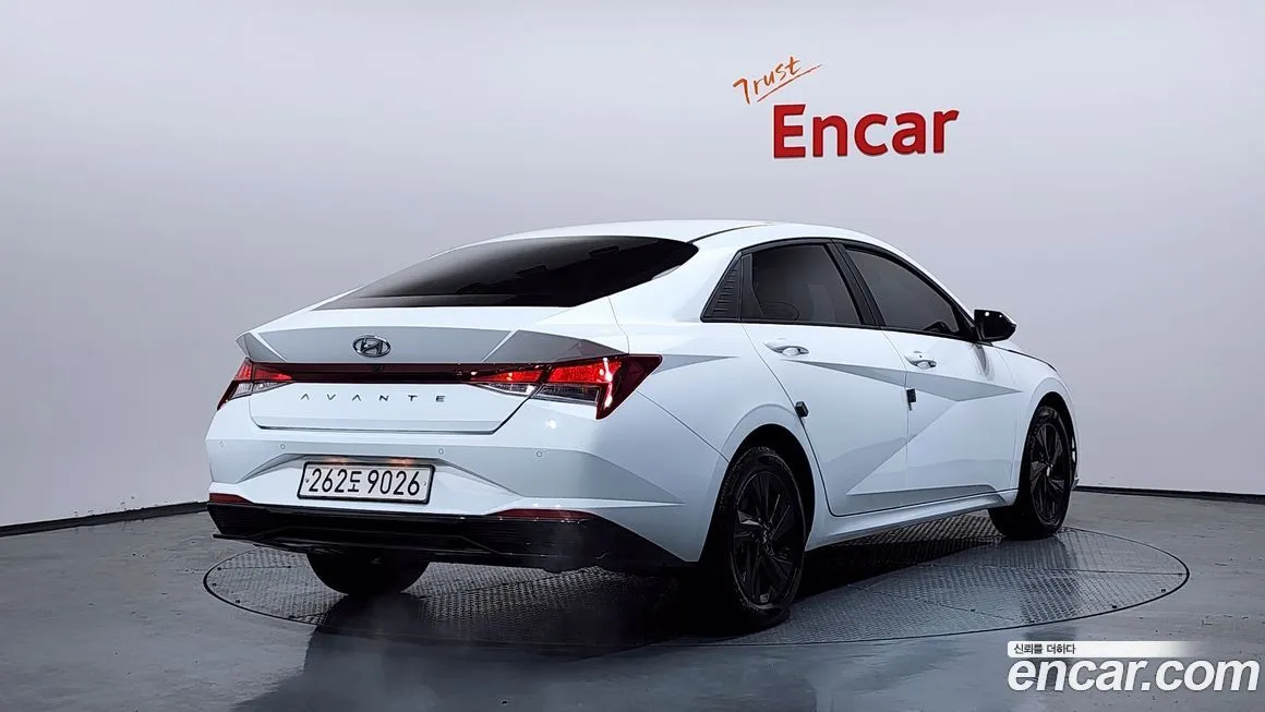 Hyundai AVANTE 2023 из KR, фото 2