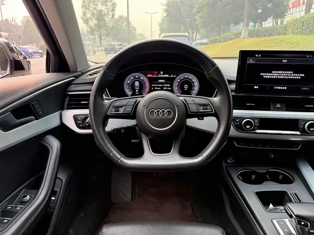 Audi A4L 2023 из CN, фото 6