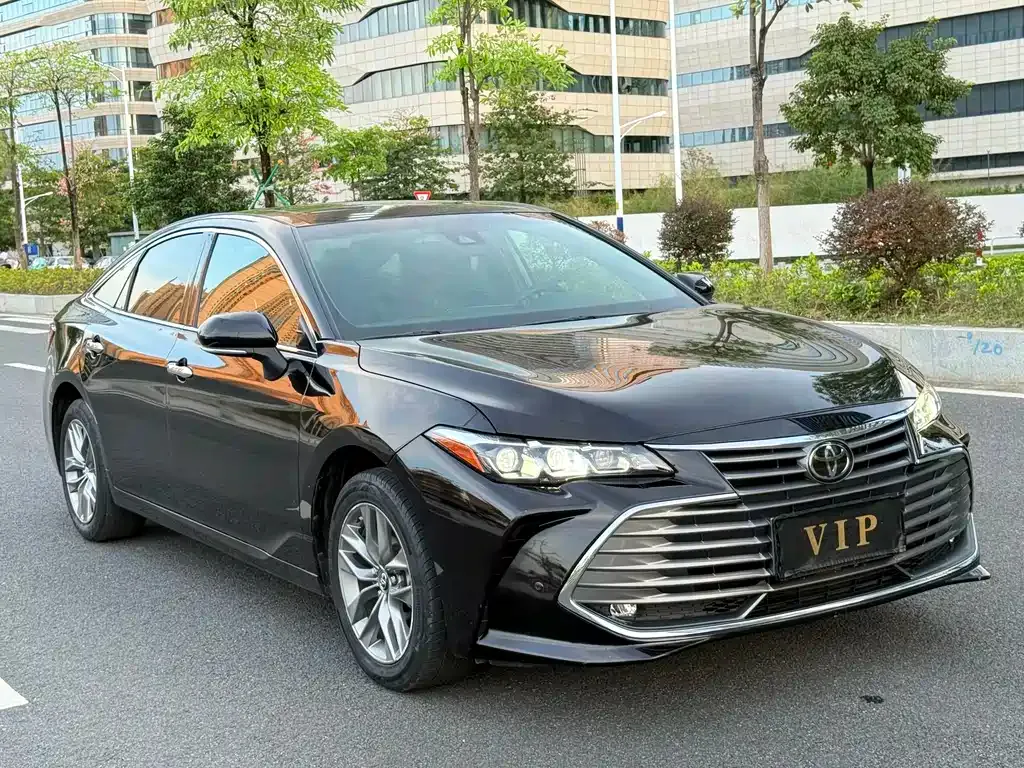 Toyota Avalon 2021 из CN, фото 1
