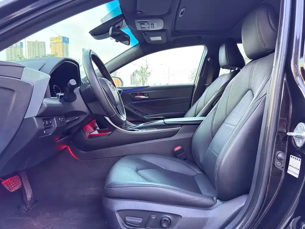 Toyota Avalon 2021 из CN, фото 4