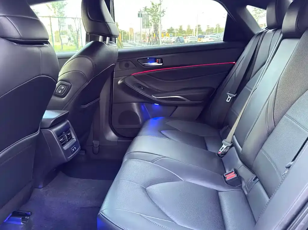 Toyota Avalon 2021 из CN, фото 7