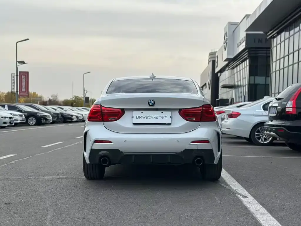 BMW 1 Series 2023 из CN, фото 6