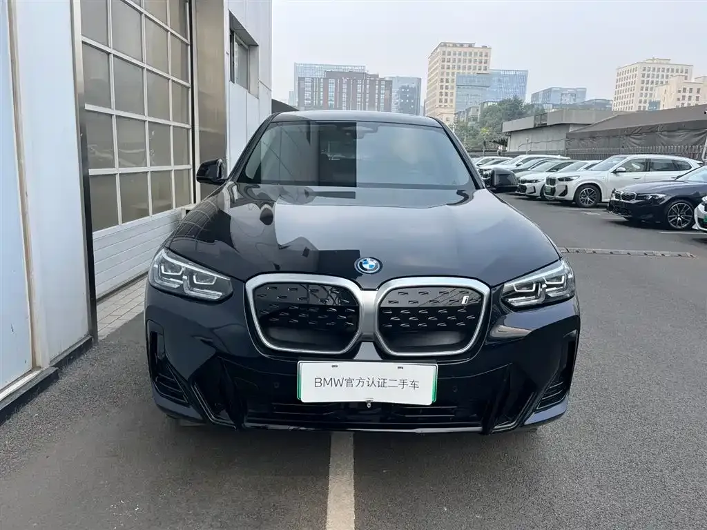 BMW iX3 2024 из CN, фото 2