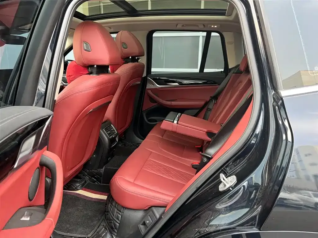 BMW iX3 2024 из CN, фото 7