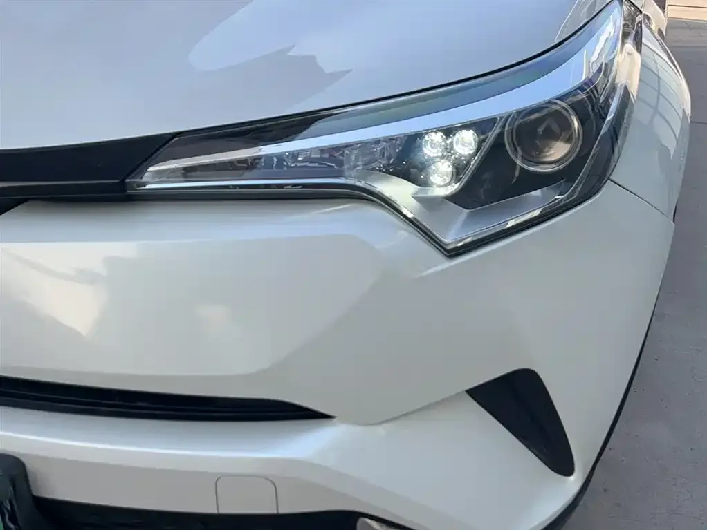 Toyota C-HR 2021 из CN, фото 3