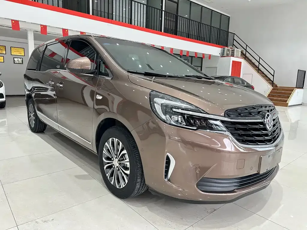 Buick GL8 2021 из CN, фото 3