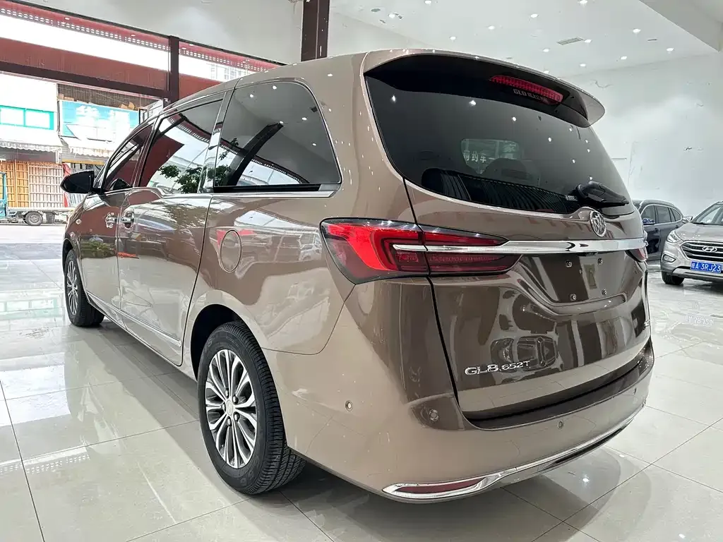 Buick GL8 2021 из CN, фото 6