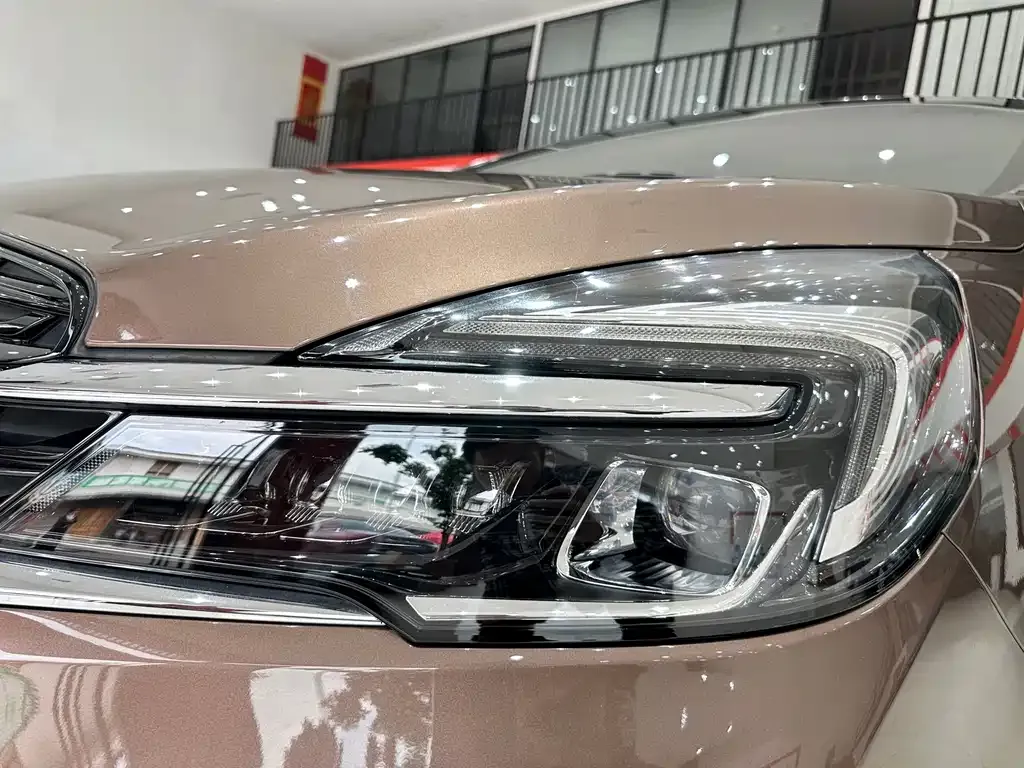 Buick GL8 2021 из CN, фото 8