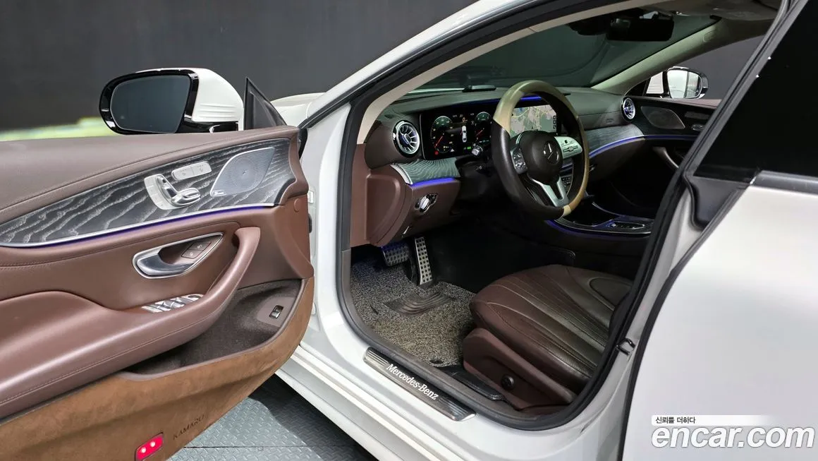 Mercedes-Benz CLS-Class — фото 10