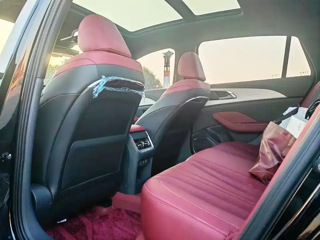 Hongqi H5 2025 из CN, фото 7