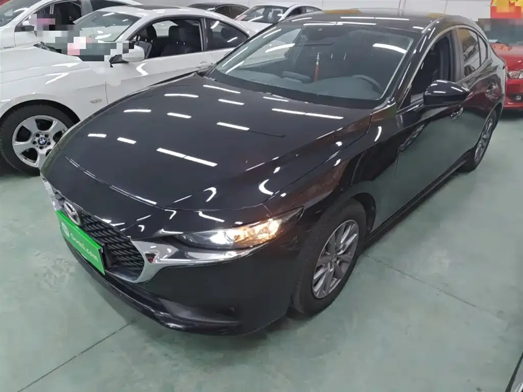 Mazda 3 Axela 2022 из CN, фото 1