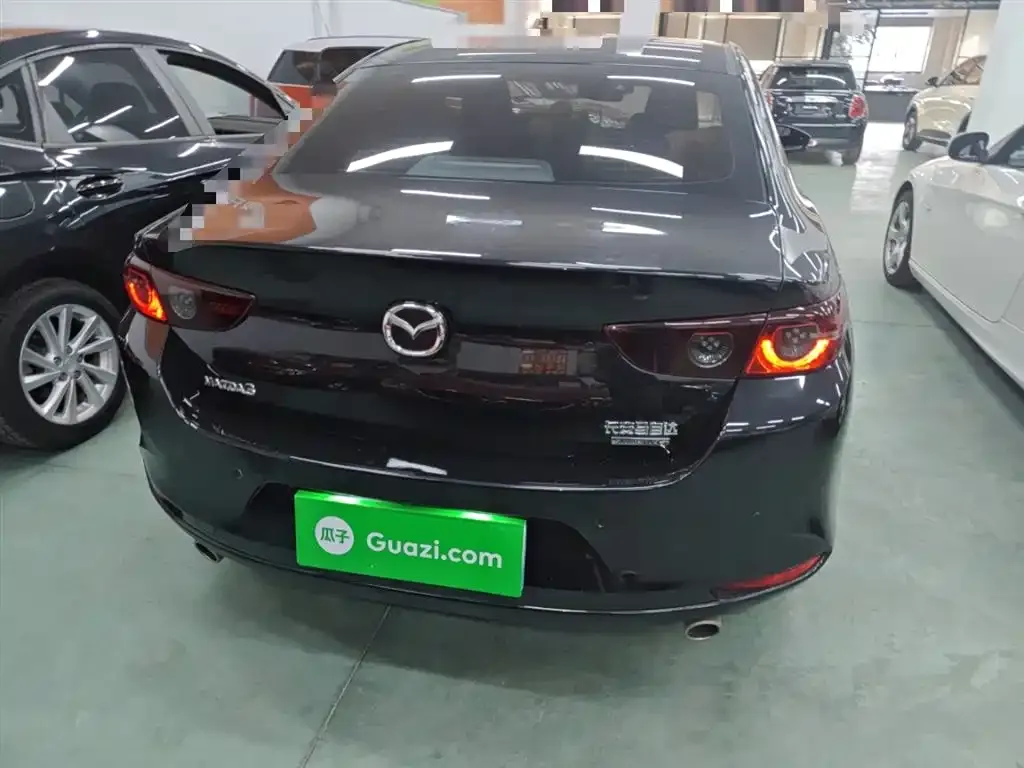 Mazda 3 Axela 2022 из CN, фото 6