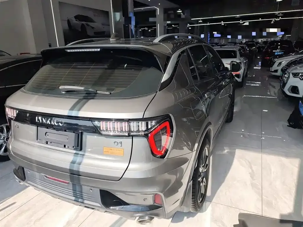 Lynk & Co 01 2021 из CN, фото 6