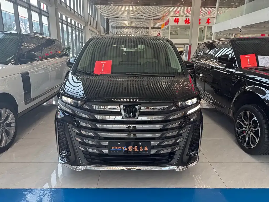 Toyota Vellfire 2024 из CN, фото 1
