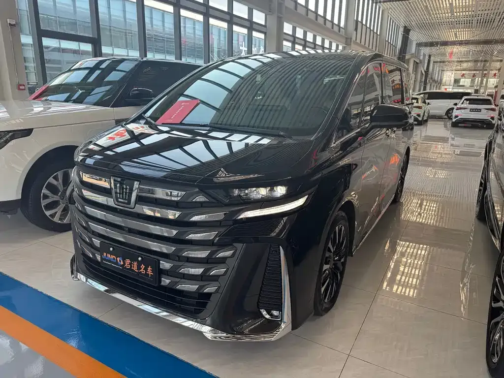 Toyota Vellfire 2024 из CN, фото 2