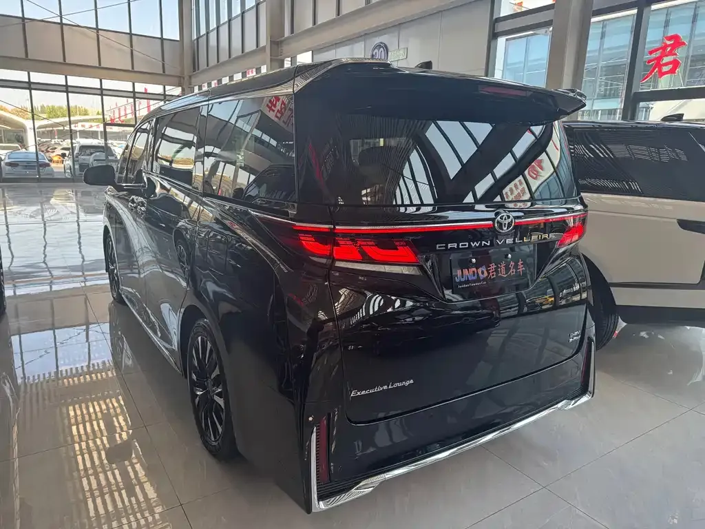 Toyota Vellfire 2024 из CN, фото 4