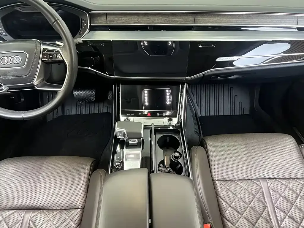 Audi A8 2021 из CN, фото 9