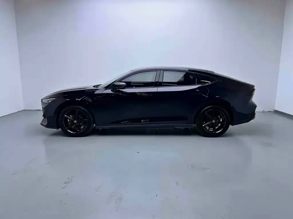 Changan UNI-V 2023 из CN, фото 4