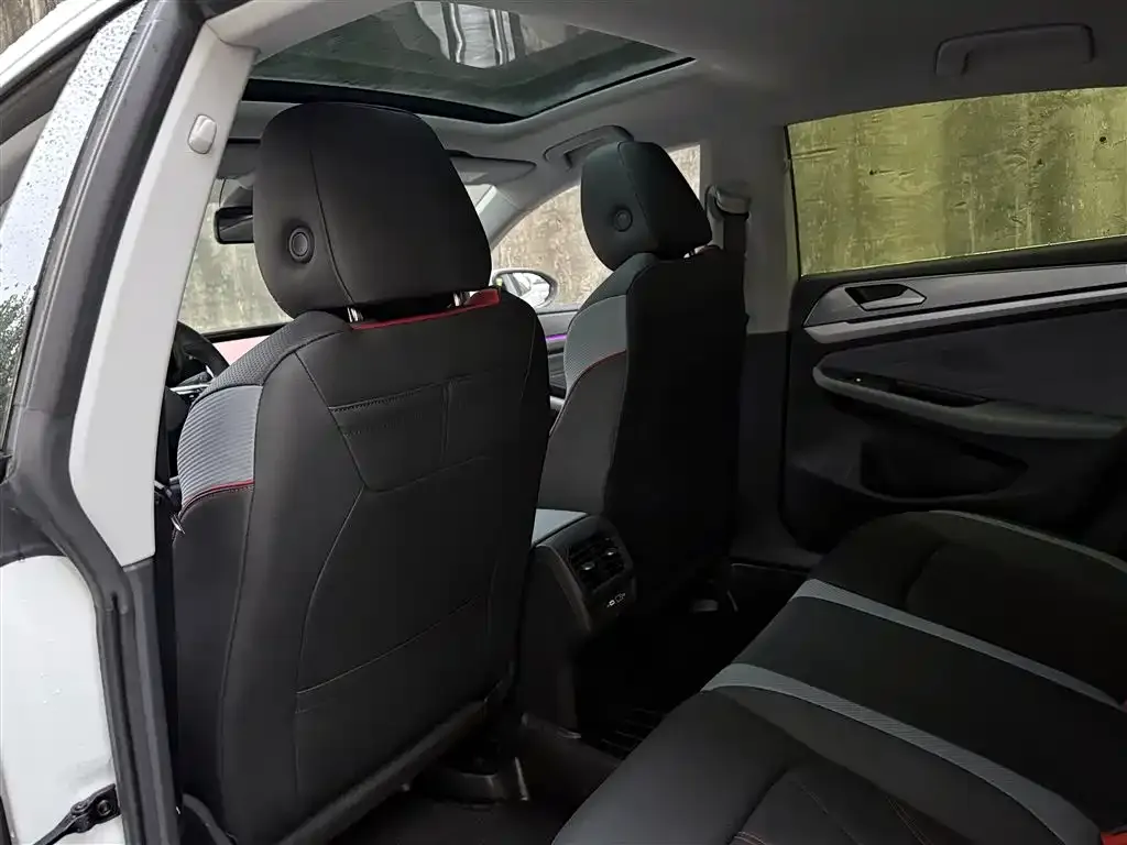 Volkswagen Lamando 2023 из CN, фото 9