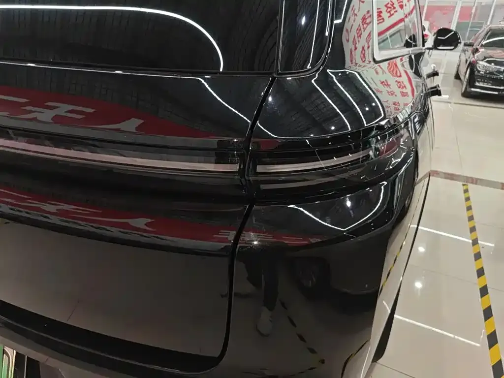 Li Auto L8 2024 из CN, фото 8