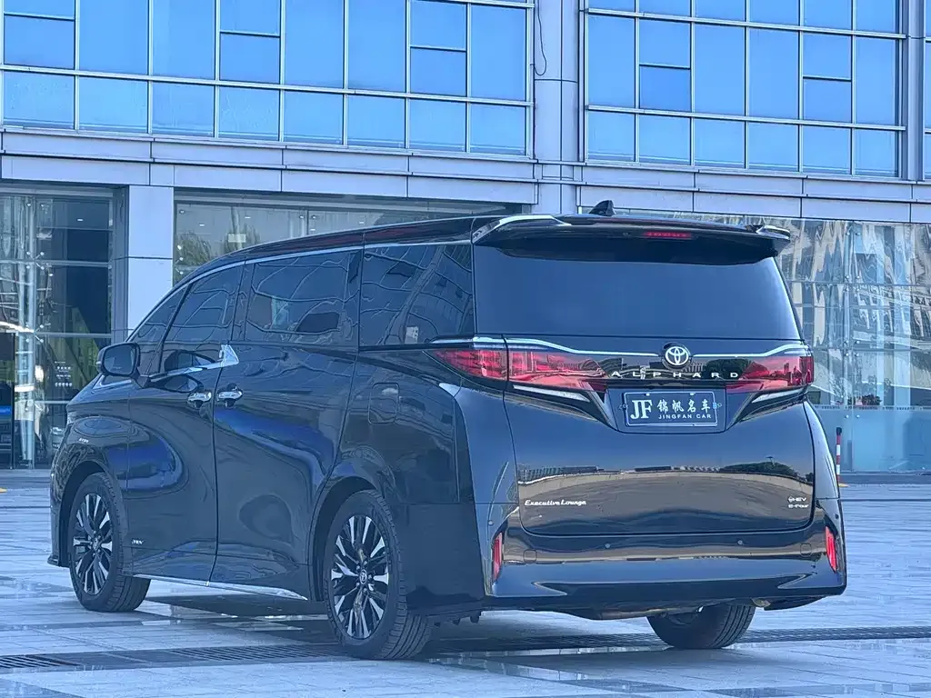 Toyota Alphard 2024 из CN, фото 4