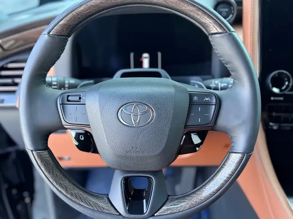 Toyota Alphard 2024 из CN, фото 9