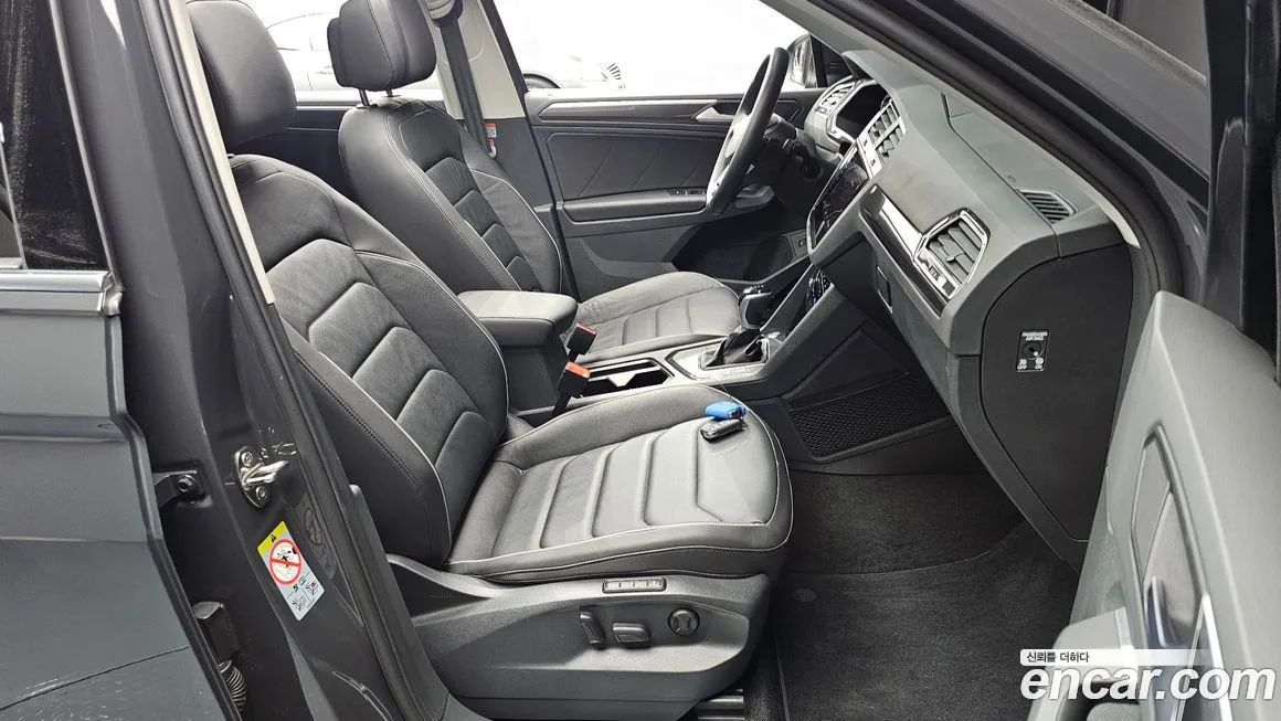 Volkswagen Tiguan — фото 10