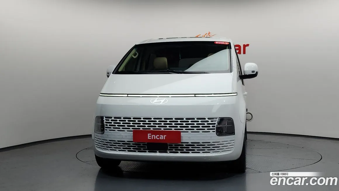 Hyundai Staria — фото 3