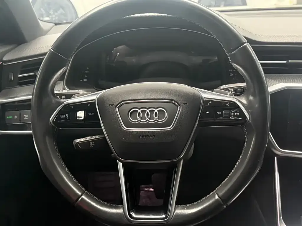 Audi A6L 2022 из CN, фото 8