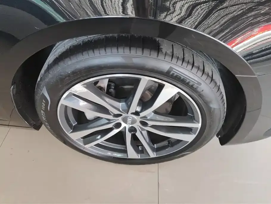 Audi A6L 2021 из CN, фото 6