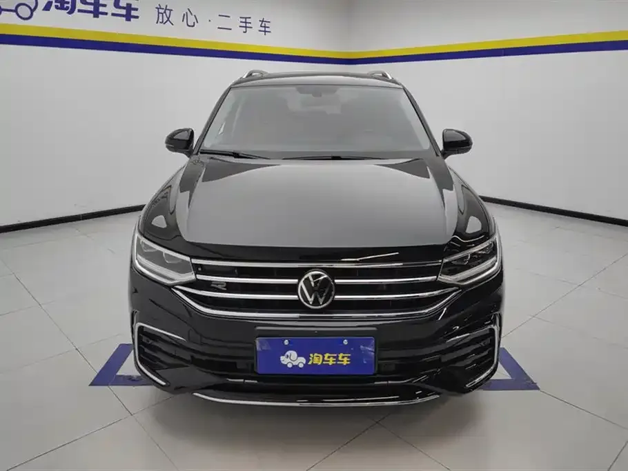 Volkswagen Tiguan L — фото 2