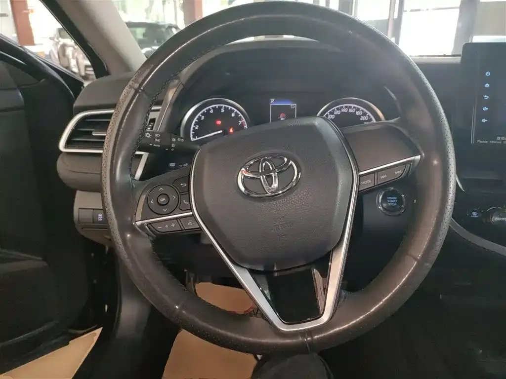 Toyota Camry 2023 из CN, фото 3