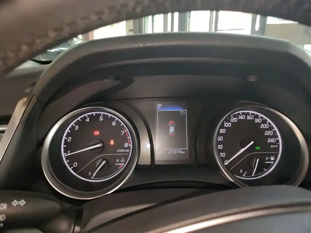 Toyota Camry 2023 из CN, фото 4