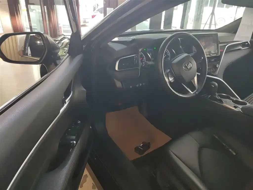 Toyota Camry 2023 из CN, фото 7