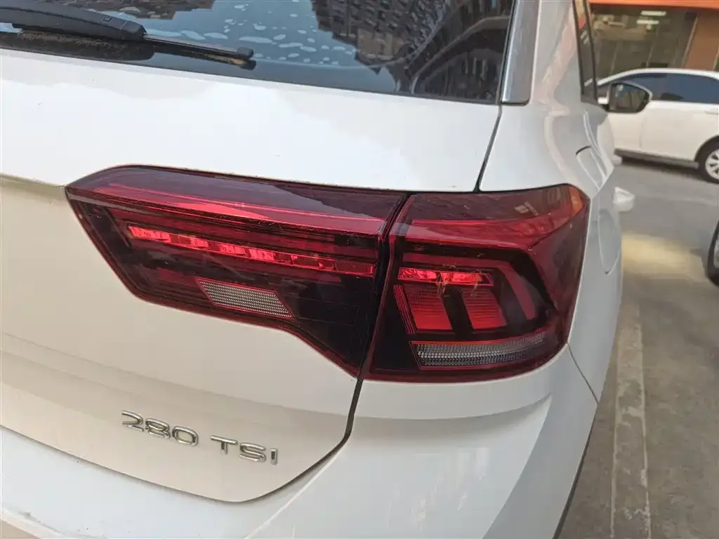 Volkswagen T-Roc 2022 из CN, фото 8