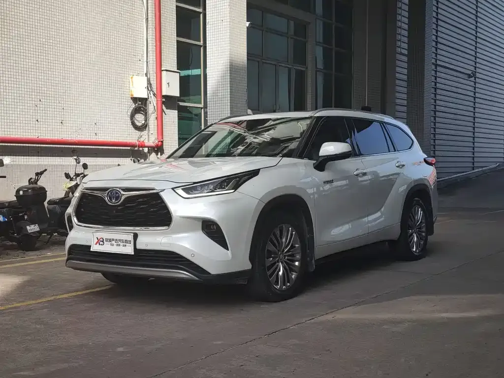 Toyota Highlander 2022 из CN, фото 1