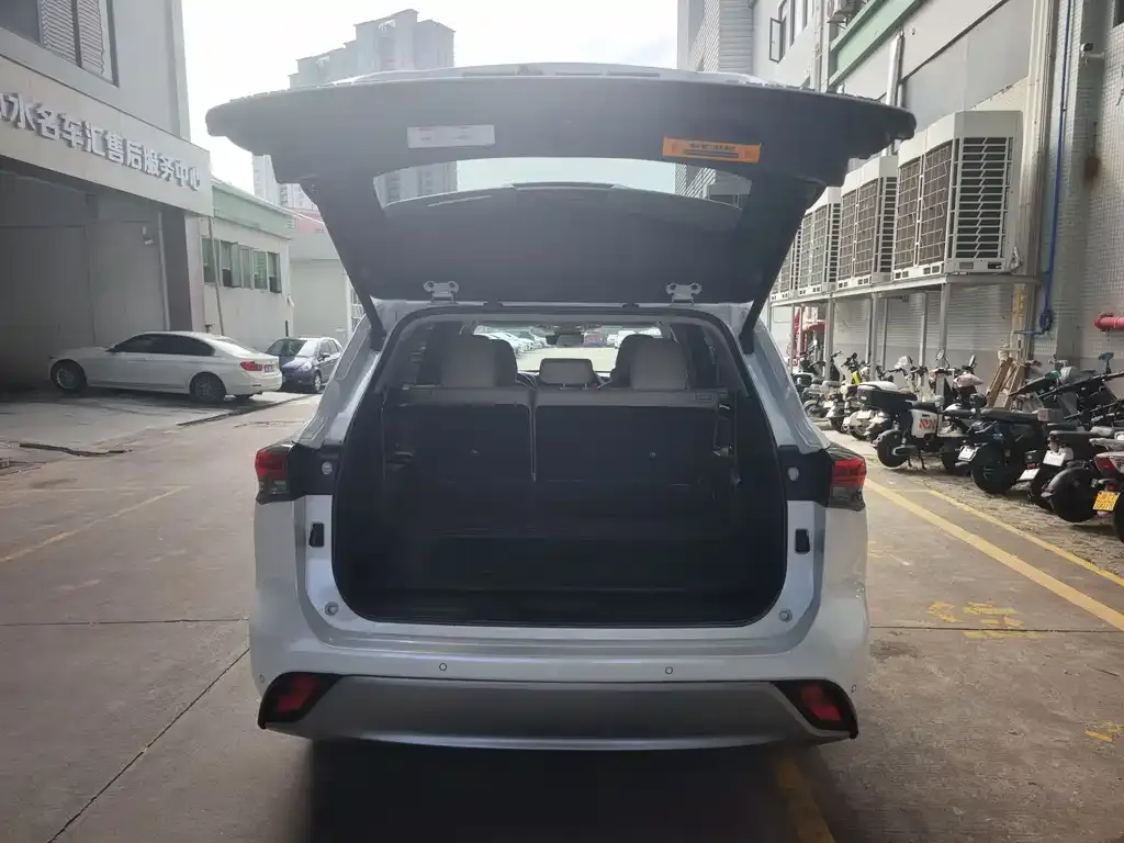 Toyota Highlander 2022 из CN, фото 10